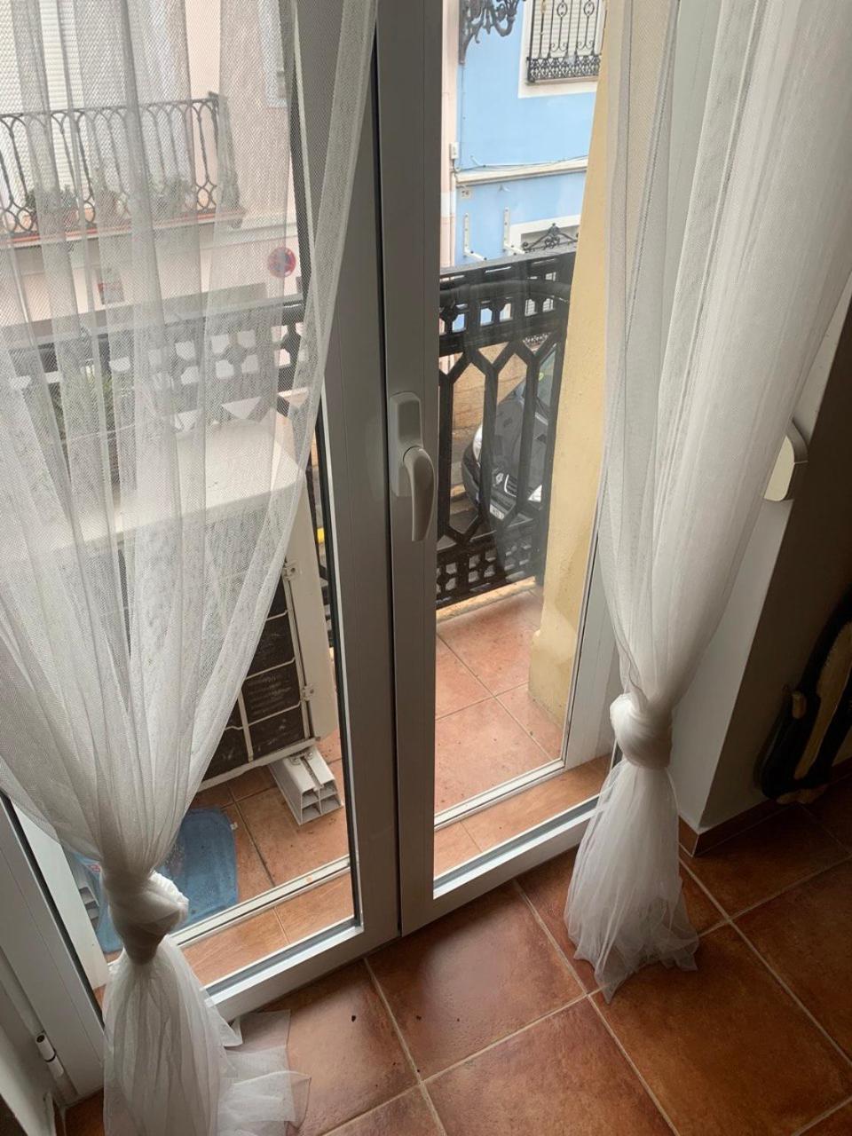 Apartamento Loft In Ehemaligem Fischer Haus Valencia Exterior foto